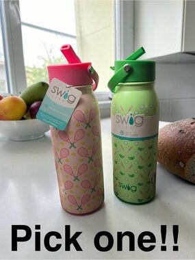 Swig Life Insulated Water Bottle with Golf or Tennis Pattern - Pick One!